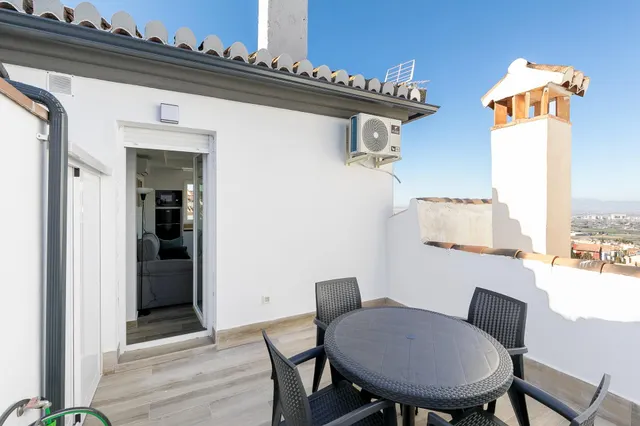 Estudio- Atico con terraza y trastero (Cajar) — 7