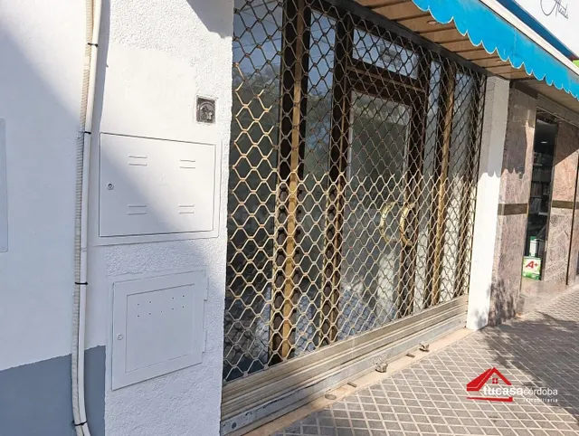 ¡Local totalmente reformado en Valdeolleros, listo para come - foto 5