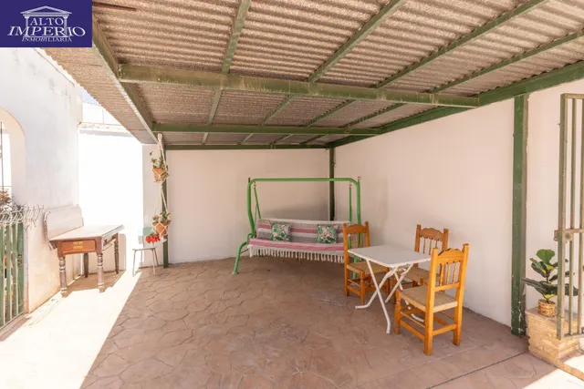 Casa con gran solar — 46