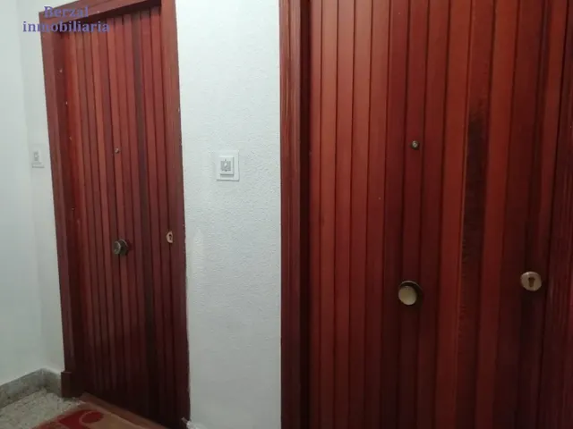 PISO AMPLIO EN LAS PEATONALES — 36