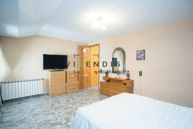 Casa con historia en el casco antiguo de Sant Andreu de la Barca — 23