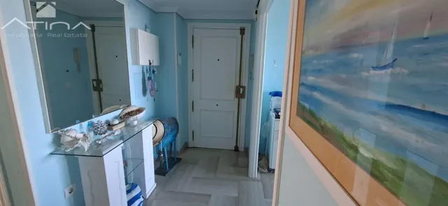 Ático de lujo en Playa de Gandia: vistas al mar, terraza panorámica y acceso directo a la playa en Residencial Aiguablava. — 12