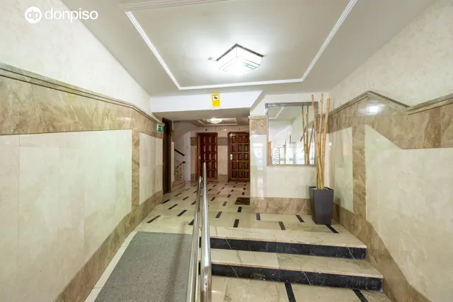 Piso 4 habitaciones 105m² en venta - Realejo — 28