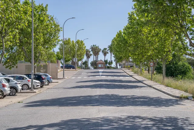 Oportunidad Única: Parcela en la Exclusiva Urbanización Cañadas del Parque - Dílar — 20