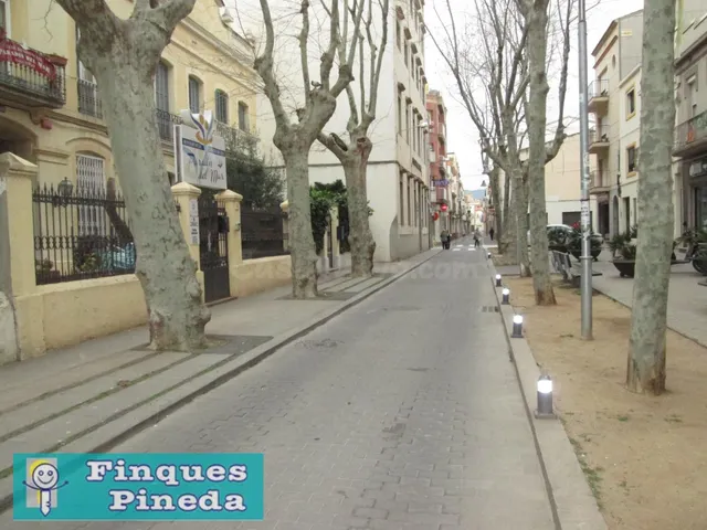 Parking para 2 coches en el centro de Pineda de Mar — 2