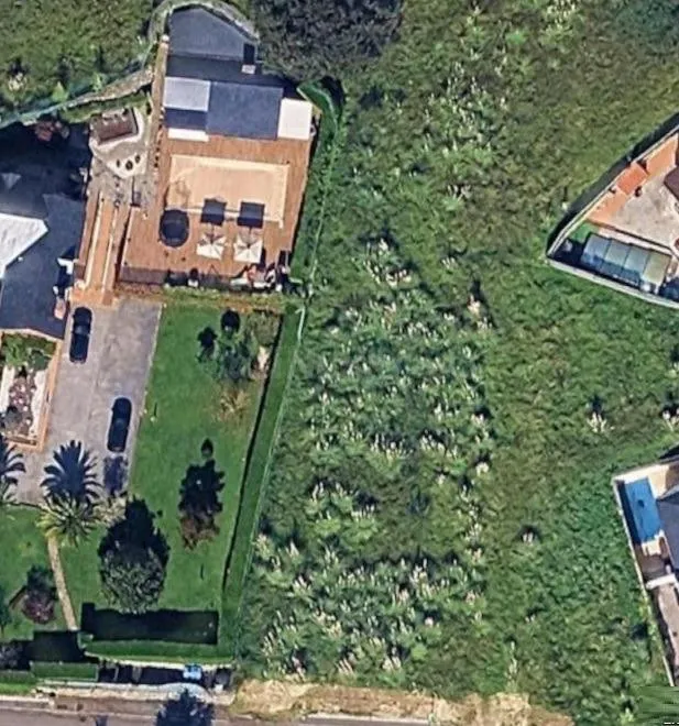 Magnífica parcela urbana en La Mina: 2.062 m2 y posibilidad  - foto 4