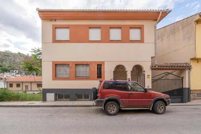 Magnífica Casa en Alfacar con Vistas a la Montaña — 4