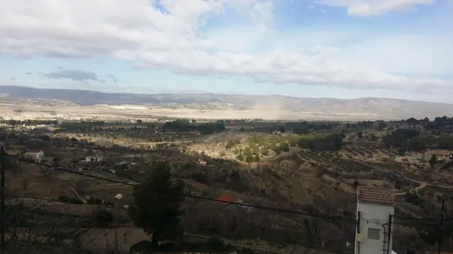 Terreno urbano en Biar, en la ladera del Castillo-PROMOCIÓN  - foto 2