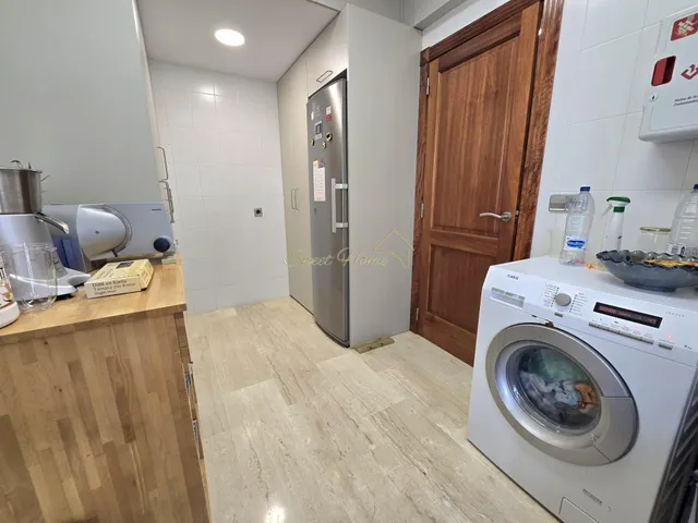 Casa impecable con privacidad, piscina y vistas panorámicas — 28
