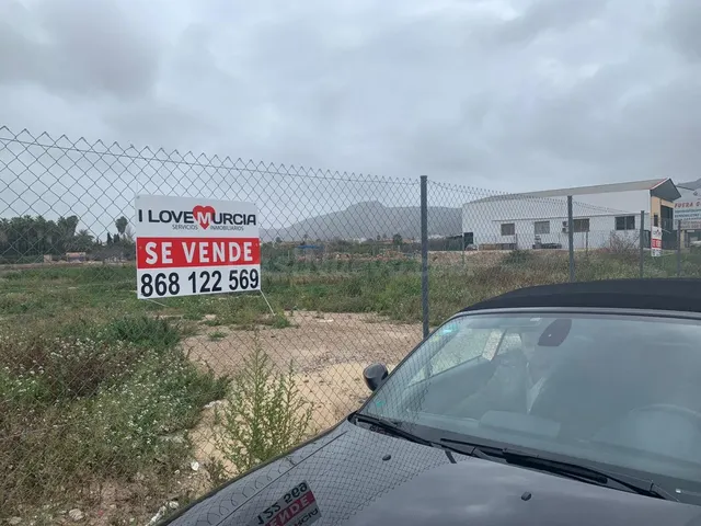 PARCELA DE 1000 METROS EDIFICABLE CON POSIBILIDAD DE HACER C - foto 2