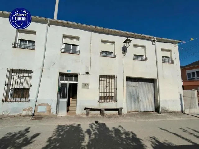 **se vende casa en Noceda del bierzo** — 20
