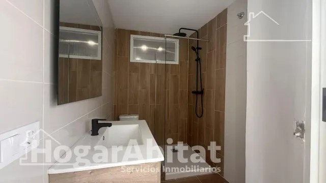 ¡OPORTUNIDAD! REFORMADO Y EXTERIOR CON ASCENSOR EN EL CENTRO — 28