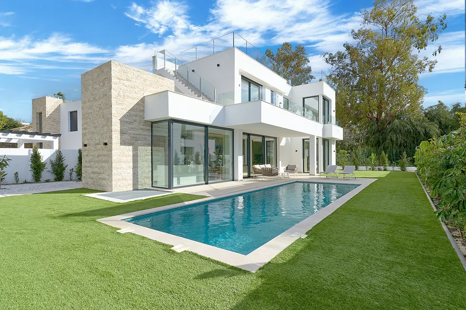 Chalet 4 habitaciones 361m² en venta - Costa Del Sol