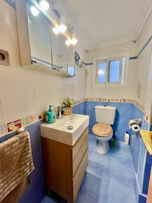 ¡¡Piso Reformado de 4 habitaciones y 2 Baños en Carolinas, Alicante!! — 26