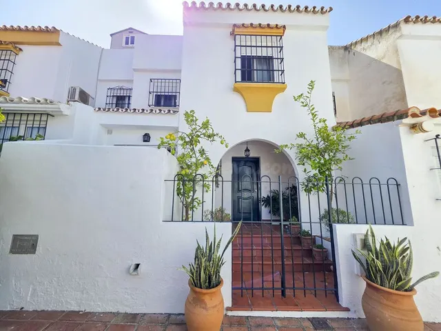 Casa 3 habitaciones 127m² en venta - Casares Costa - foto 2