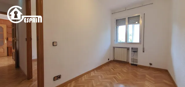 Grupo GESPAIN ACTIVIDADES INMOBILIARIAS promociona piso en venta de 3 habitaciones en zona LAS ÁGUILAS-PARQUE EUROPA — 31