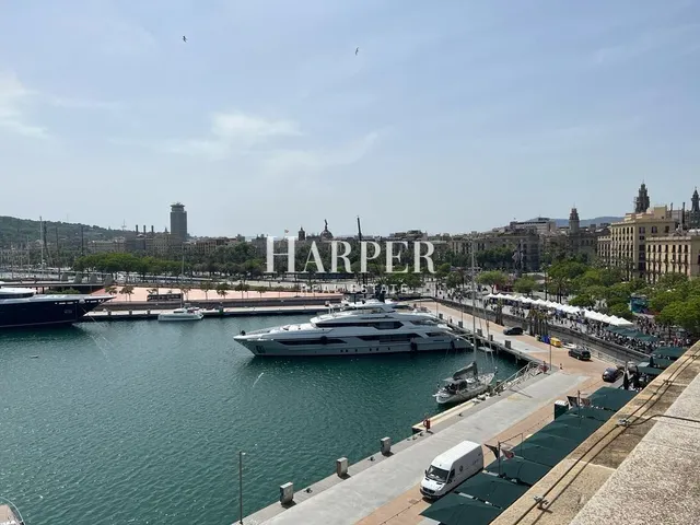 Ático con amplia terraza y balcón en Sants-Badal — 21
