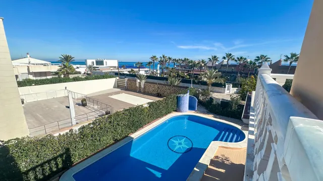 Villa 6 habitaciones 290m² en venta - Torre la mata — 45