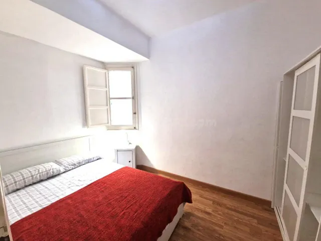 Exclusividad y amplitud en pleno centro — 5