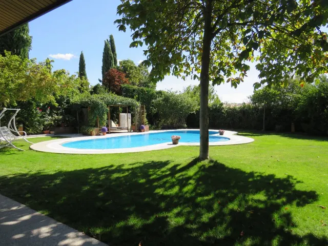Chalet independiente en urbanizacion en la finca (pozuelo de alarcon - Madrid) — 28