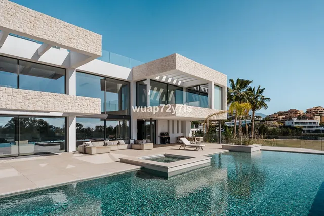 Chalet 4 habitaciones 1394m² en venta - Costa del Sol — 45
