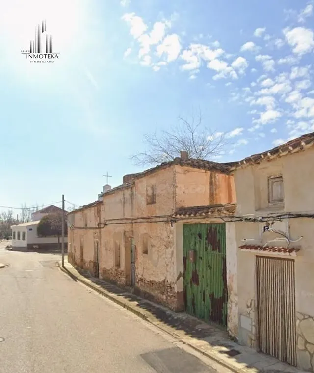 REF: C117 GRUPO INMOTEKA INMOBILIARIA VENDE CASA CON PATIO E - foto 3