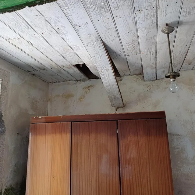 CASA EN VENTA PARA RESTAURAR — 50