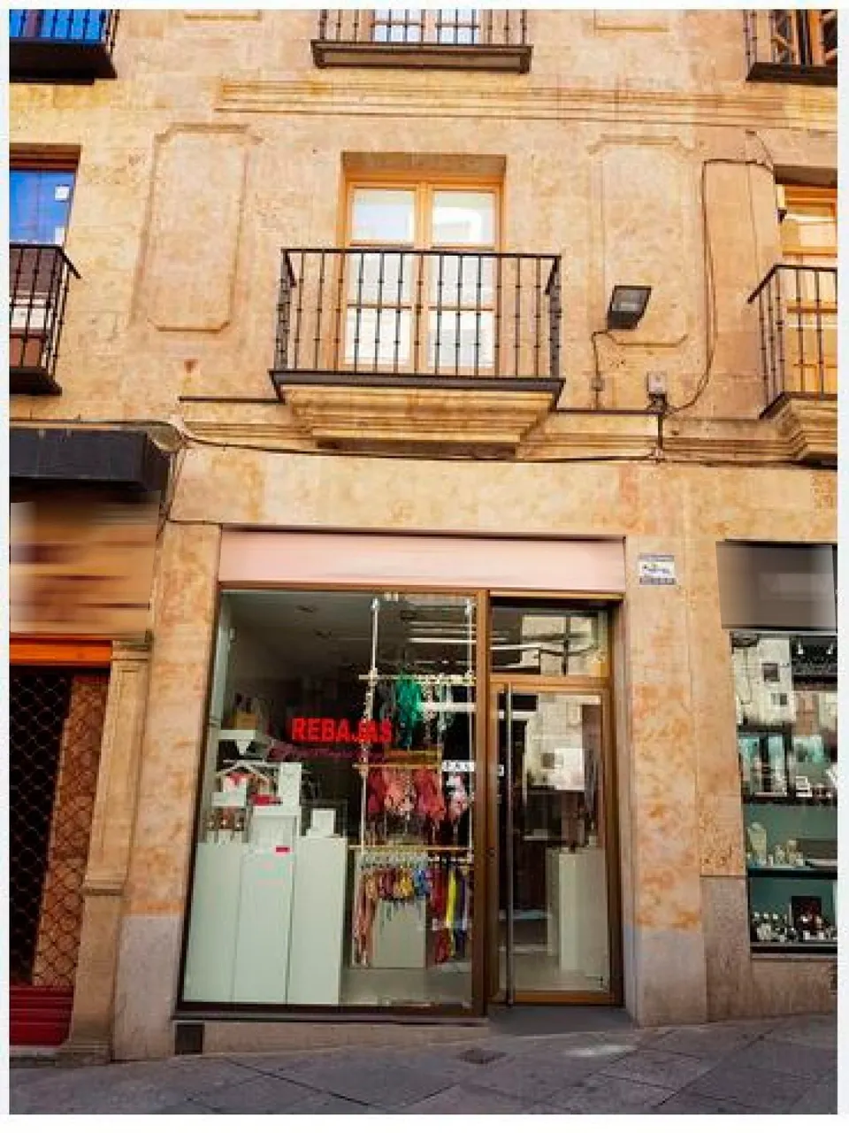 Urbis te ofrece en venta un bonito edificio en el centro de Salamanca: