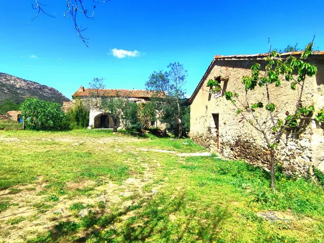 Casa 4 habitaciones en venta - VILAJUIGA