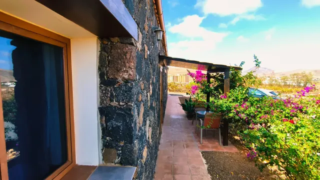 Finca de Lujo con Viñedo, Bodega Subterránea y Vistas Panorámicas al Atlántico — Fuerteventura — 44