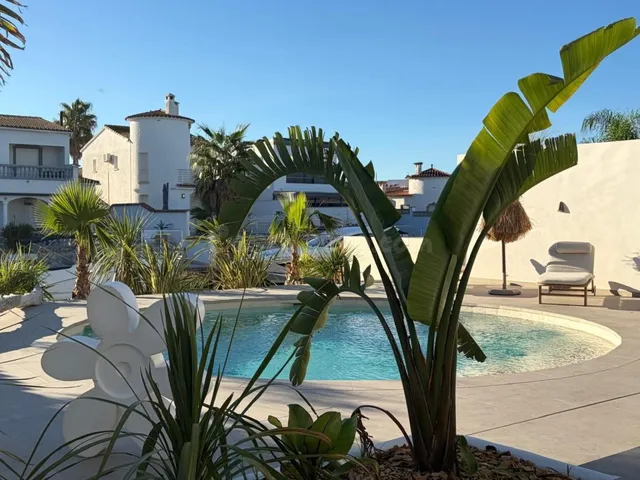 Villa de arquitecto de excepción en Empuriabrava — 5
