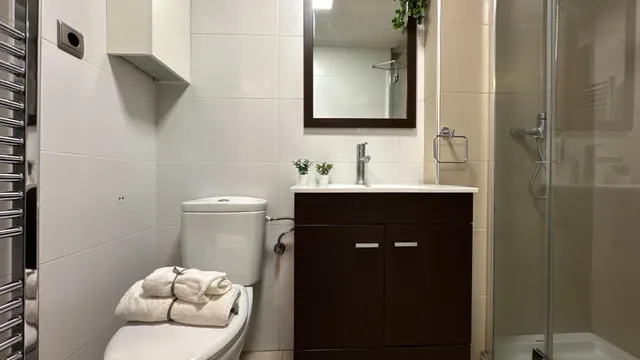 Exclusiva vivienda de 4 dormitorios con amplia plaza de garaje en pleno centro de Zaragoza — 42