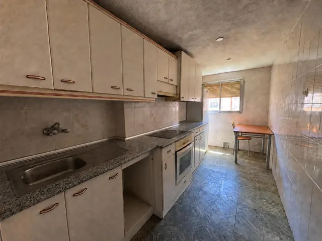 Piso para reformar en La Almozara — 10