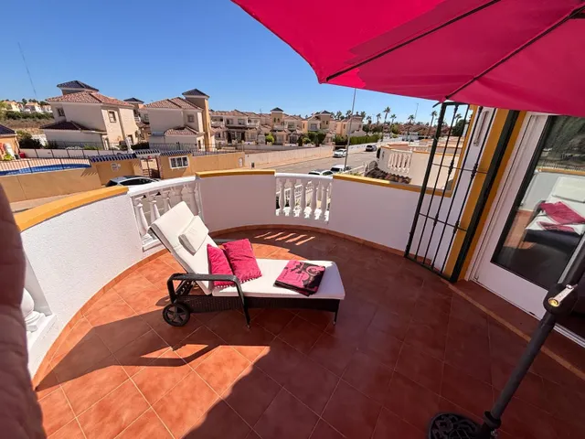 Villa 3 habitaciones 108m² en venta - EL RASO — 30