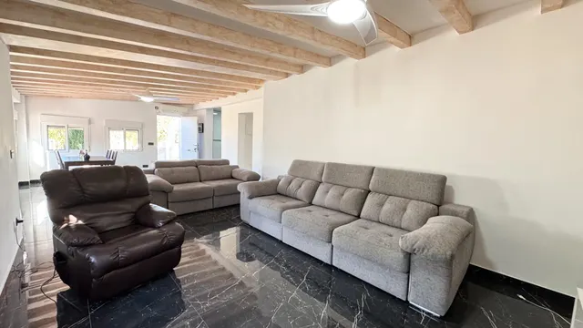 Exclusiva Casa Reformada con Piscina Privada y Parcela de 7.000 m2 en Blanca, Murcia — 10