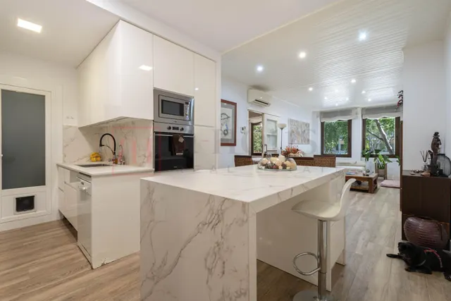 Piso listo para entrar a vivir con piscina comunitaria en la maternitat i sant ramón — 6