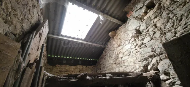 CASA DE PIEDRA EN RUINAS CON PARCELA EN DODRO - foto 5