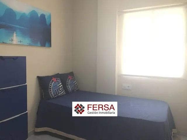 PISO AMUEBLADO EN ALQUILER CON ZONAS COMUNES CON JARDINES Y PISCINA — 12