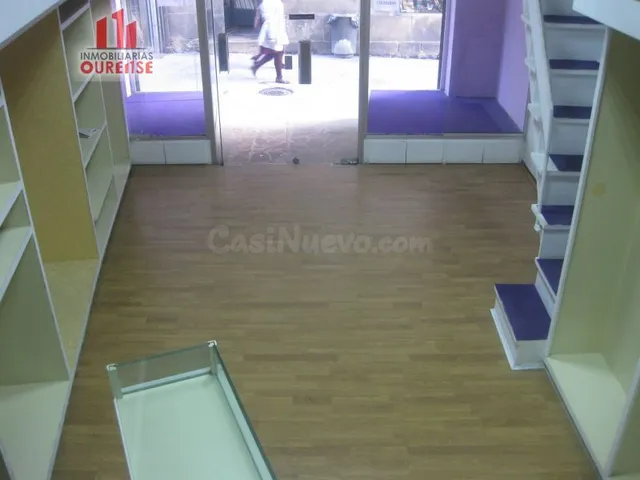 LOCAL COMERCIAL EN LA ZONA JARDIN DEL POSIO. — 5