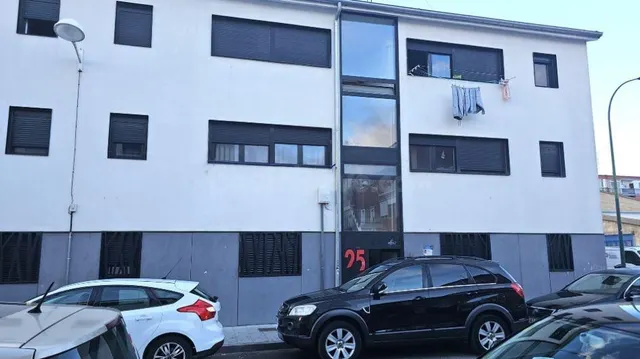SE VENDE piso OKUPA en C Aguila de Valladolid - foto 4
