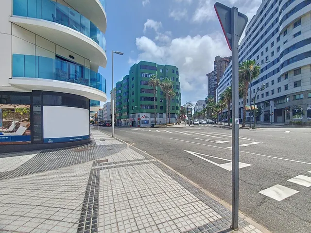 Local comercial 397m² en alquiler - Mesa y López - foto 2
