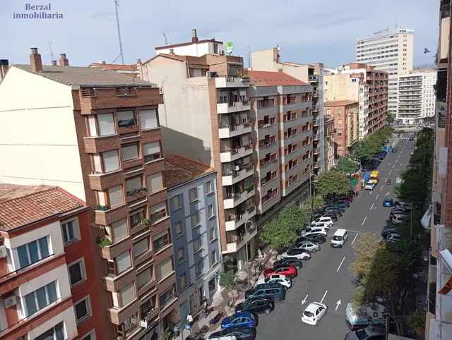 Amplio y Luminoso Piso en San Antón, Logroño - €395.000 — 17