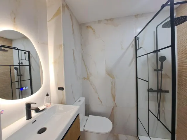 Casa de una sola planta con patio y azotea independiente en El Arenal — 30