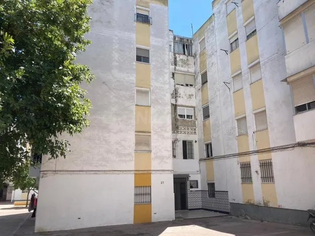 Piso en Jerez de la Frontera. Activo Inmobiliario Sin Posesión / No se Puede Visitar / Ni Financiar. — 3