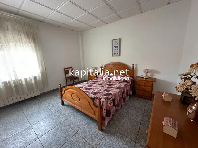 Chalet a la venta en Cocentaina, Alicante. — 20