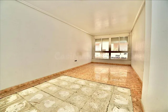 PISO | Tres dormitorios y muchas posibilidades en Catral - foto 5