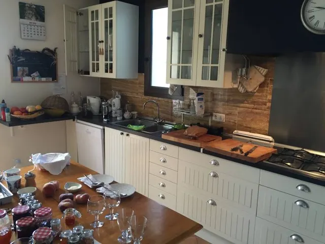 Se vende  precioso chalet casa rural con todas los servicios a las faldas del Puig campaña — 28