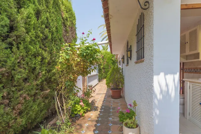 Chalet 3 habitaciones 233m² en venta - Marbella — 48