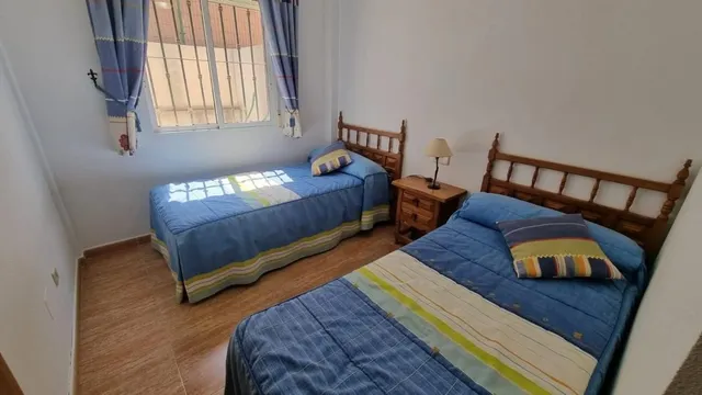 Villa 3 habitaciones 80m² en venta - Urbanizaciones — 11