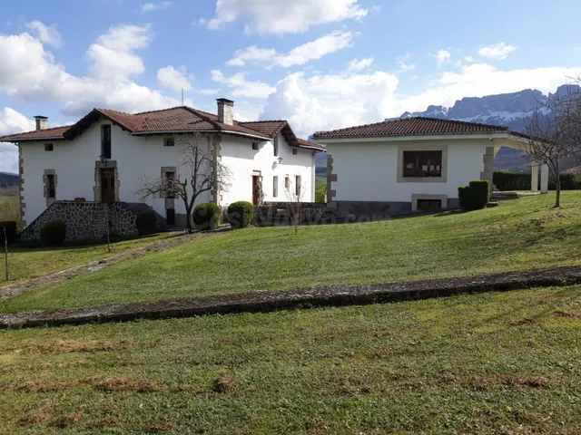 EN VENTA PRECIOSA PROPIEDAD EN EL VALLE DE MENA — 4